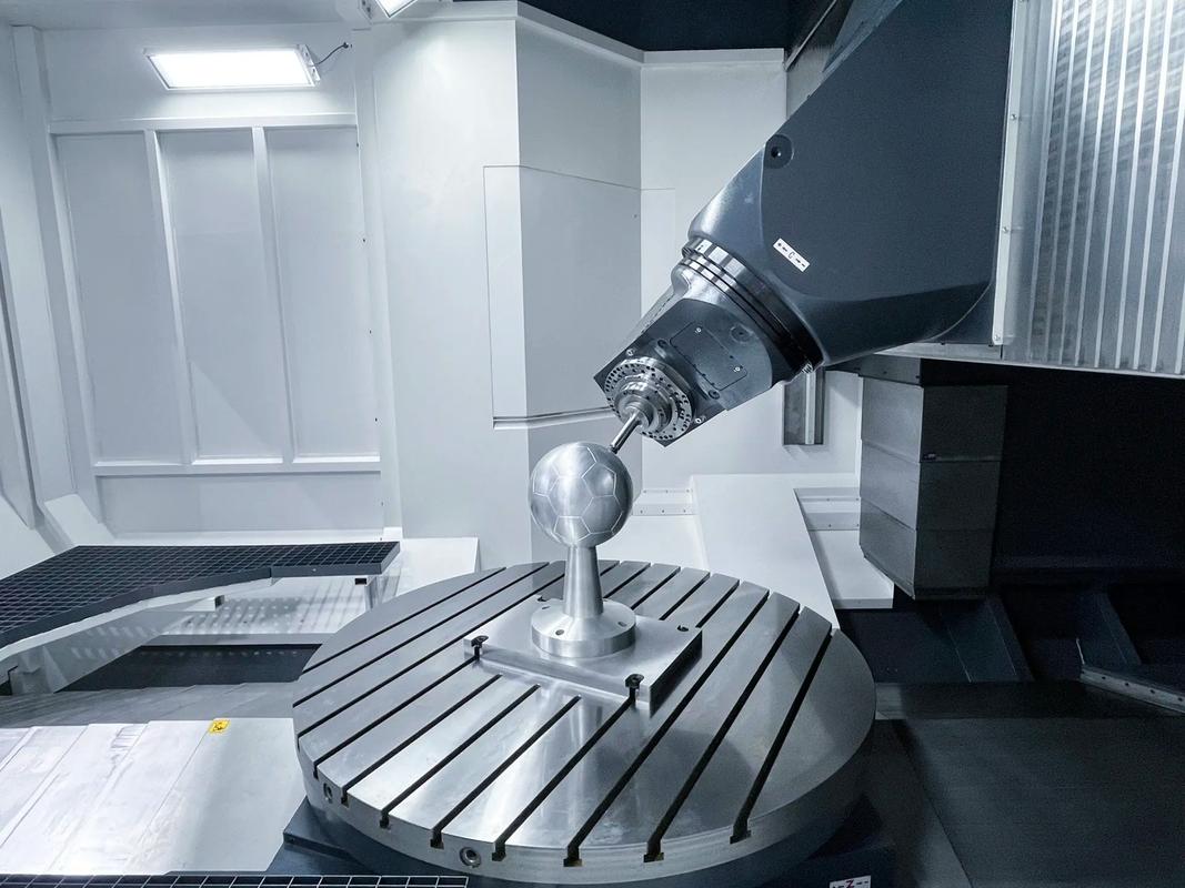 臥式五軸加工中心